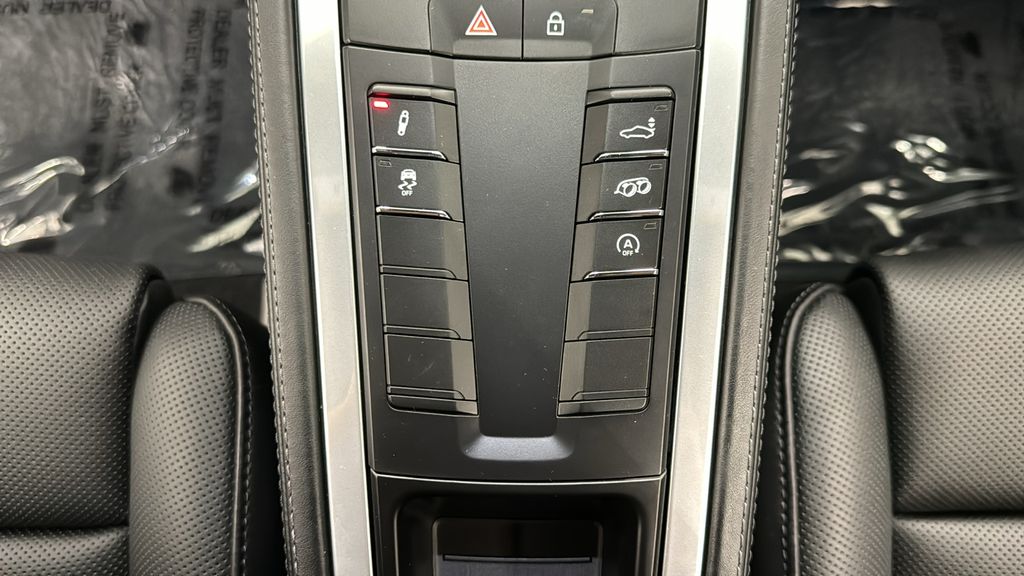 2024 Porsche 718 Cayman GTS 28