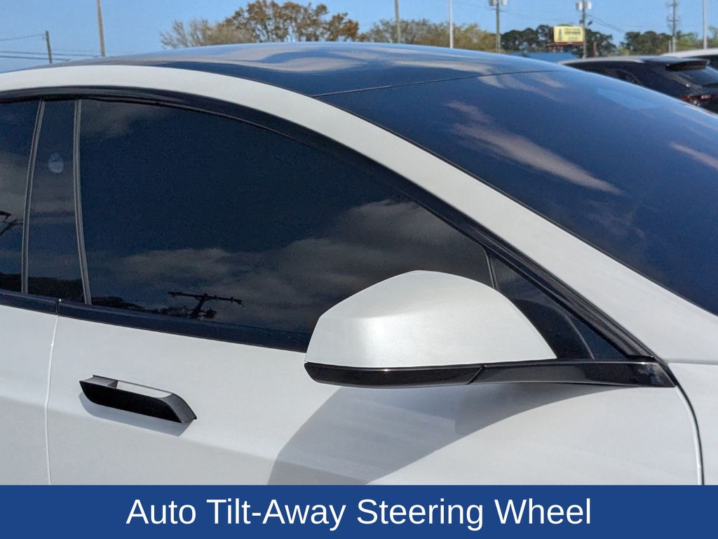 2025 Tesla Model S Plaid