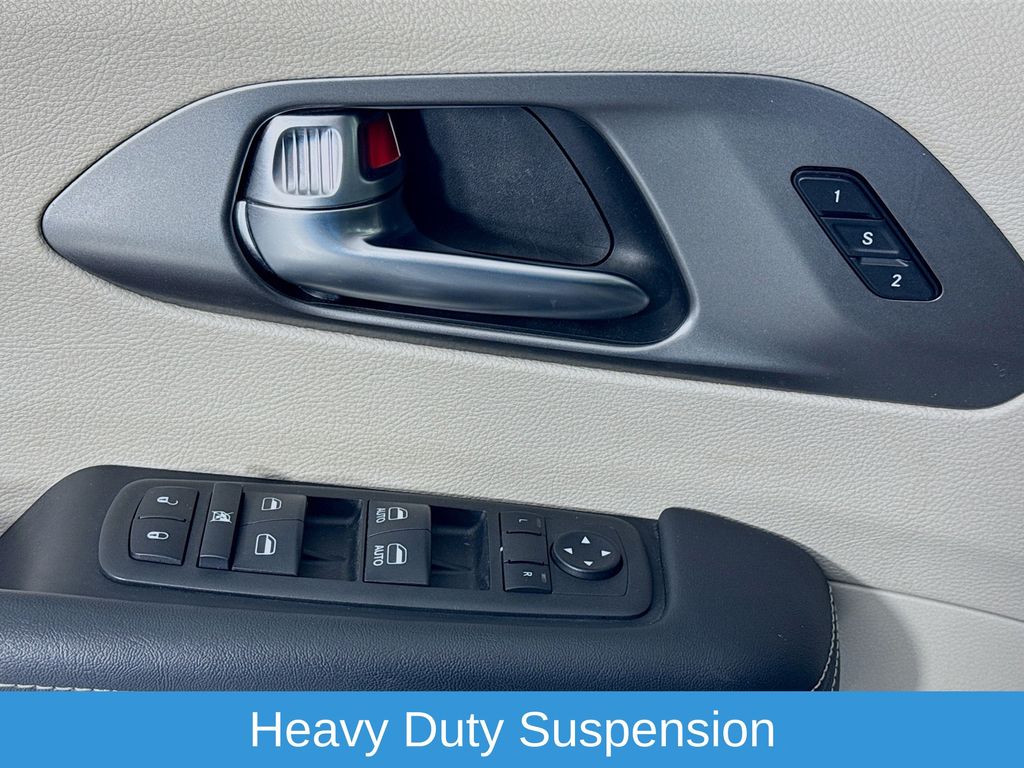 Used Car 2023 Chrysler Pacifica Hybrid  Touring L For Sale Under $20,000 In Austin, Texas