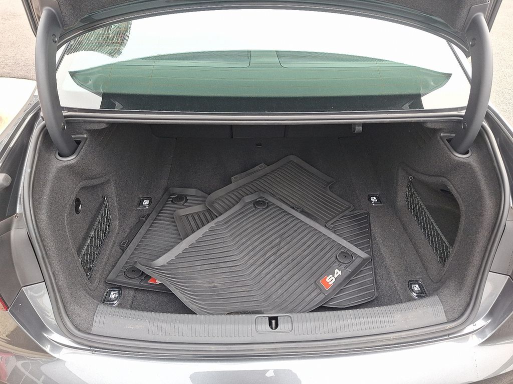 Thumbnail: 2022 Audi S4 - 29