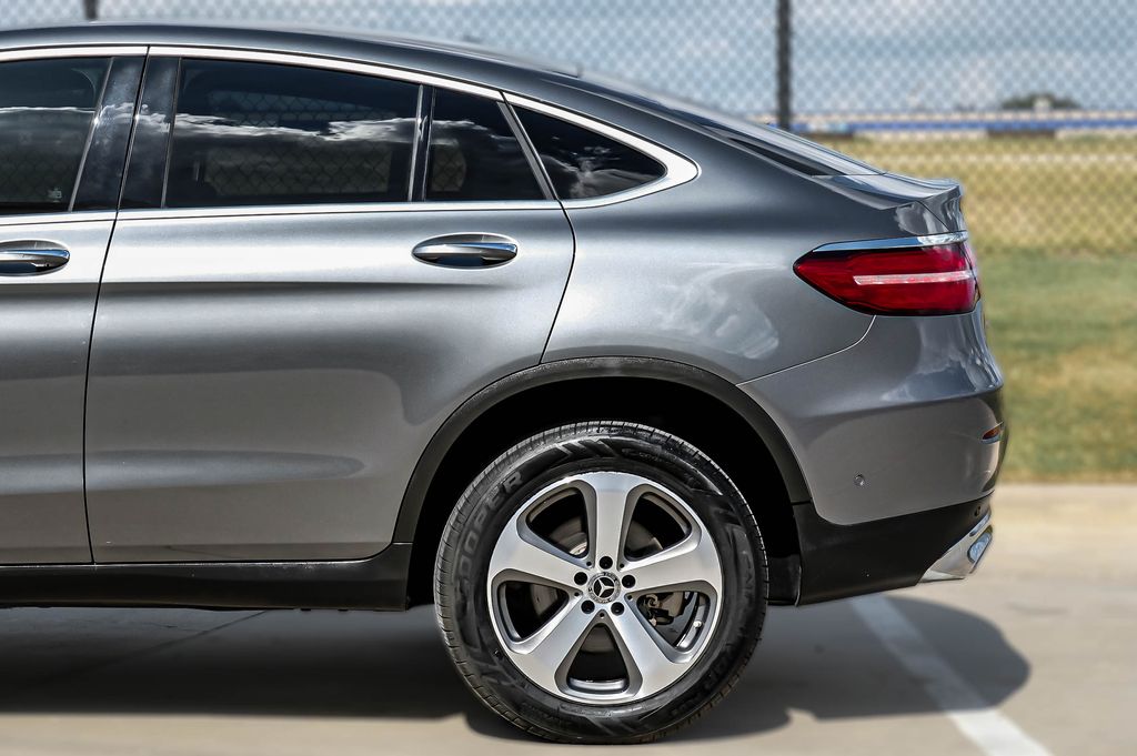 Used 2019 Gray Mercedes-Benz GLC 300 Coupe image 21