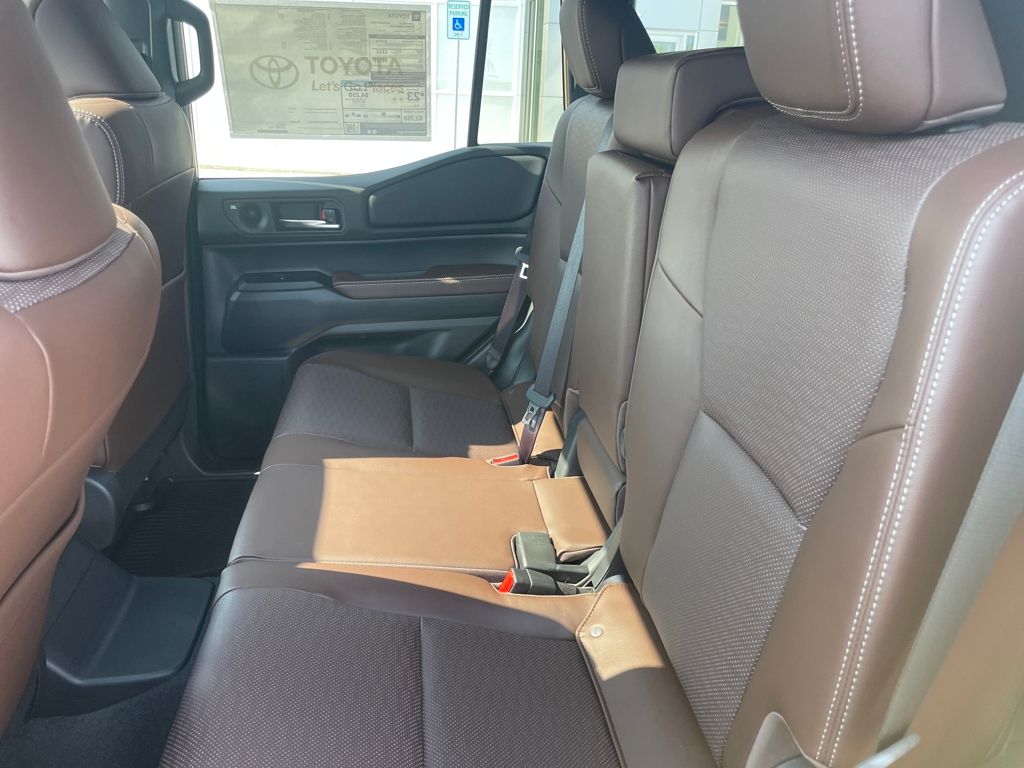 2025 Toyota Land Cruiser photo 41