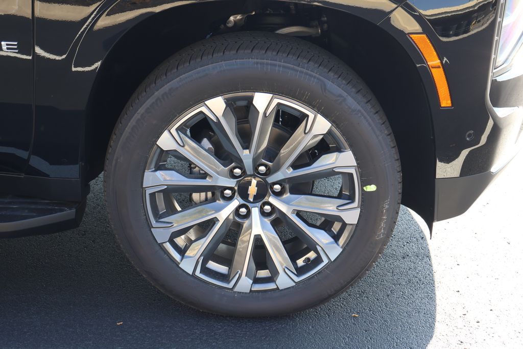 Thumbnail: 2026 Chevrolet Tahoe - 11