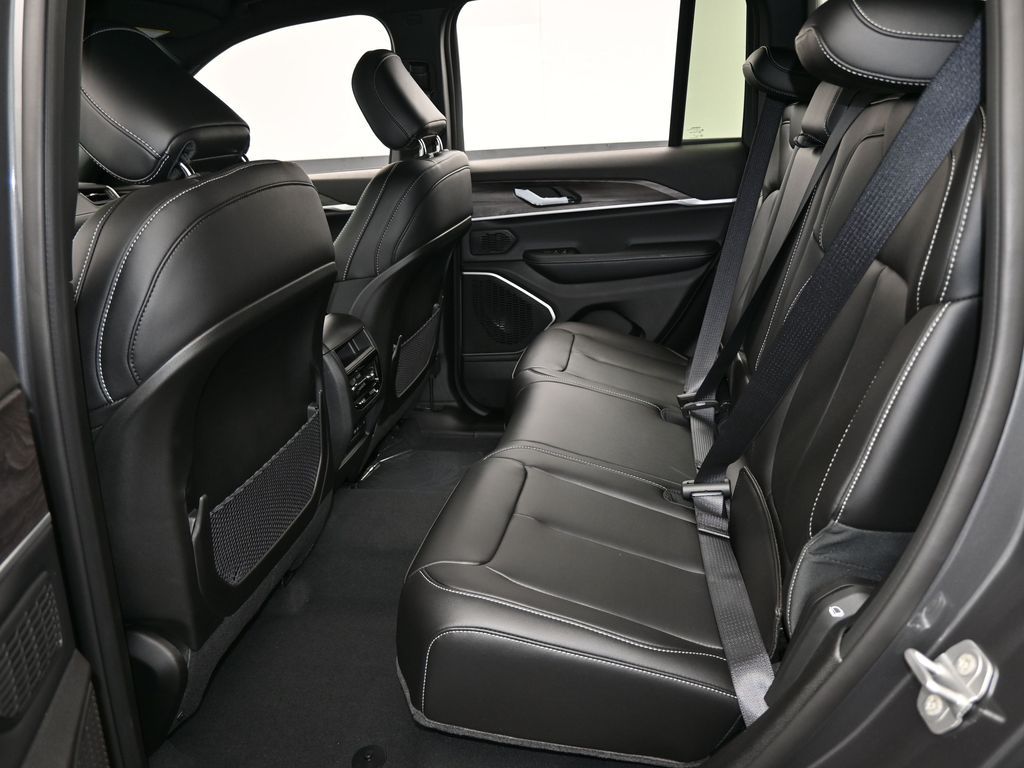 New 2026 Baltic Gray Metallic Clearcoat Jeep Limited image 28