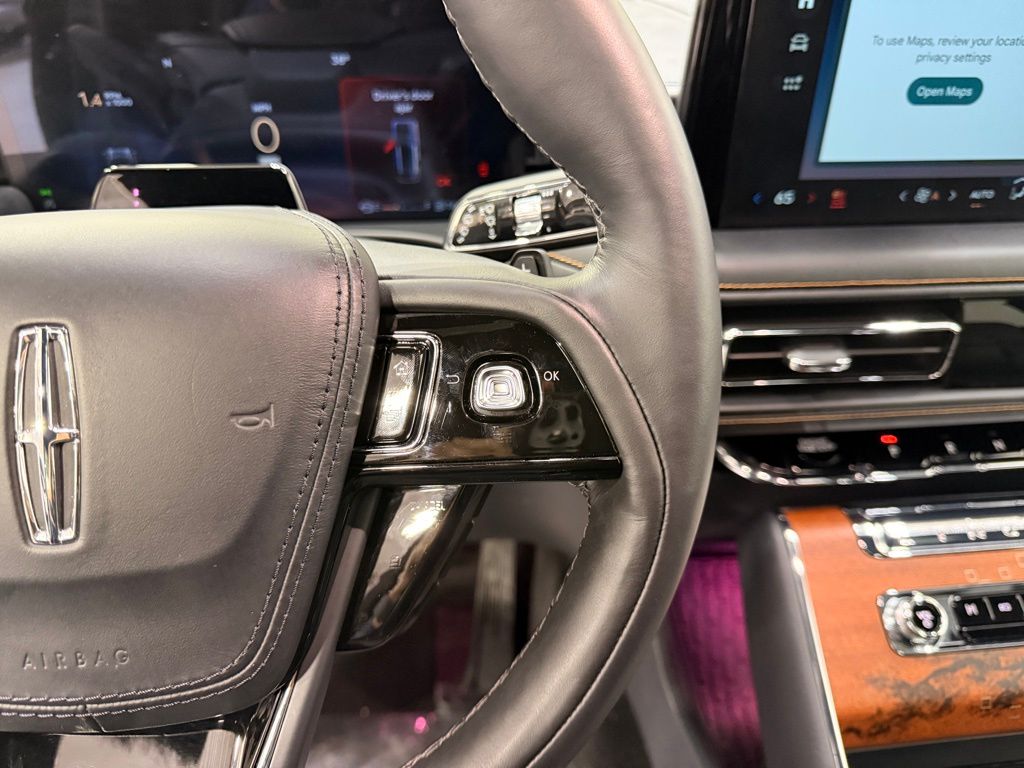 Thumbnail: 2025 Lincoln Aviator - 14