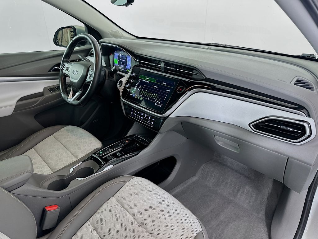 Thumbnail: 2022 Chevrolet Bolt EV - 25