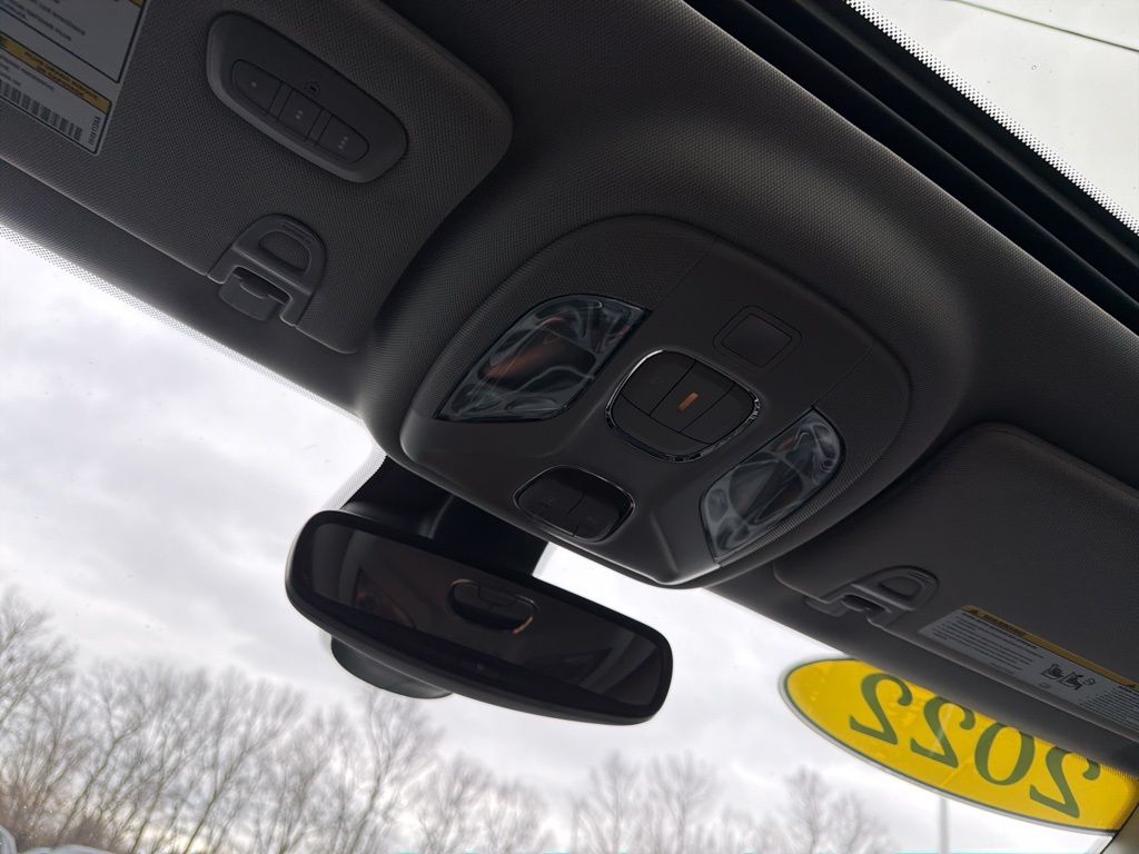 Thumbnail: 2022 Jeep Compass - 14