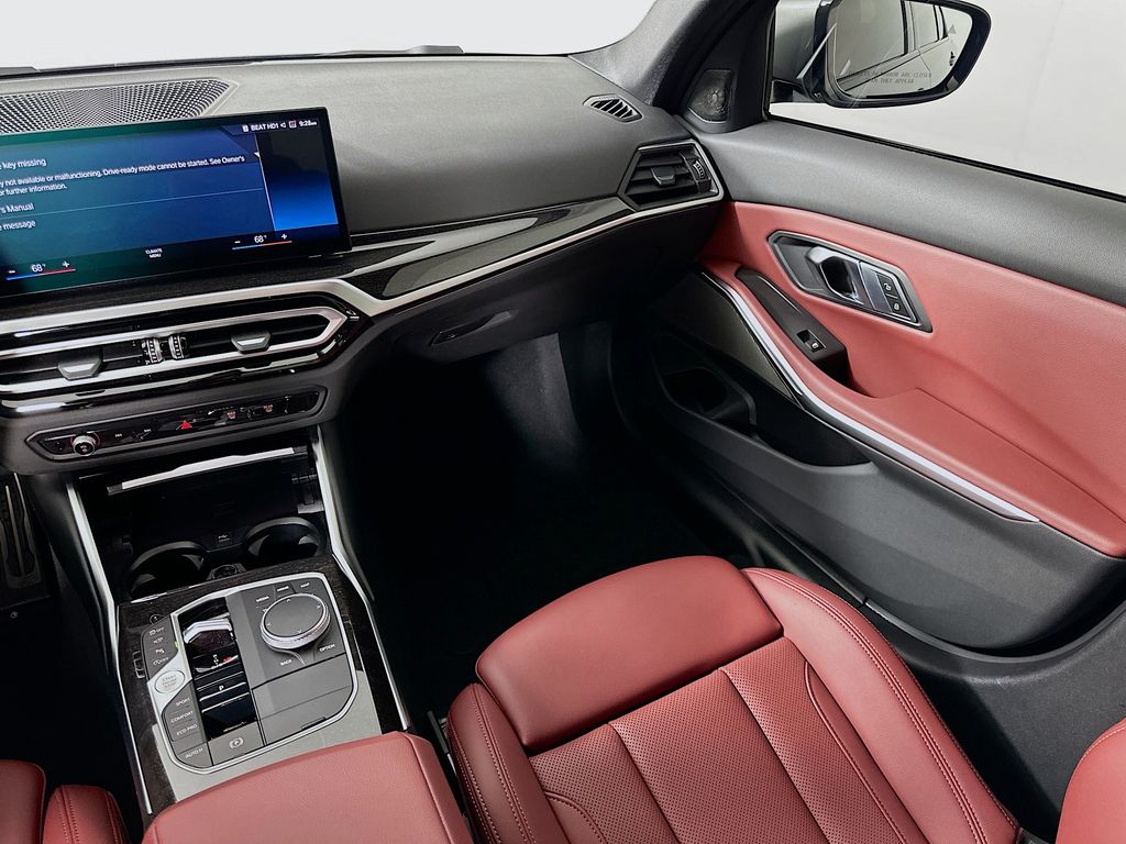 Thumbnail: 2023 BMW 3 Series - 24