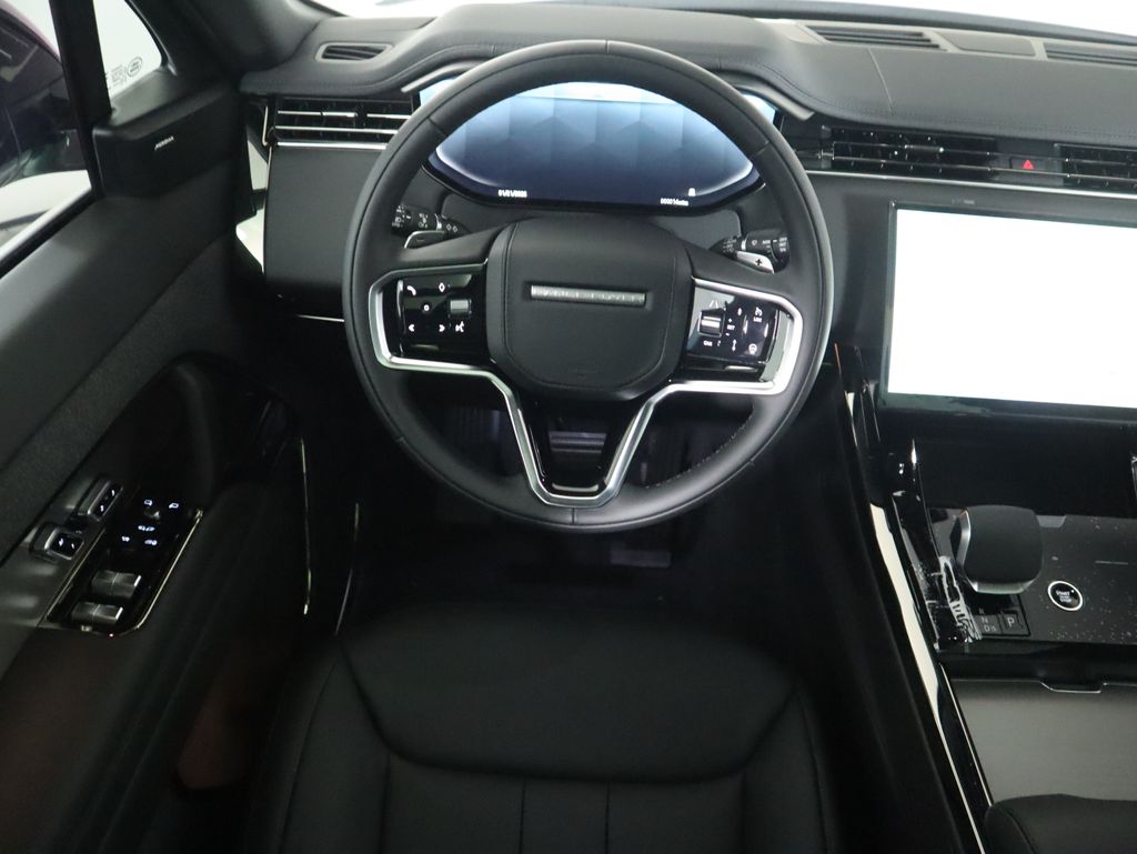 Thumbnail: 2025 Land Rover Range Rover Sport - 11