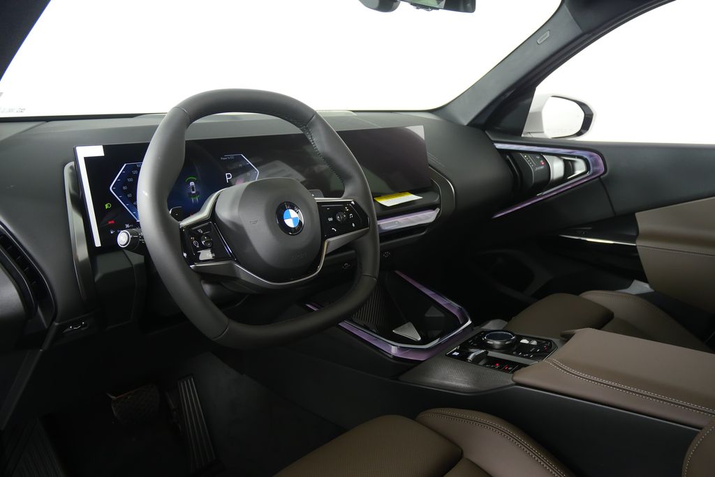 Thumbnail: 2026 BMW X3 - 13