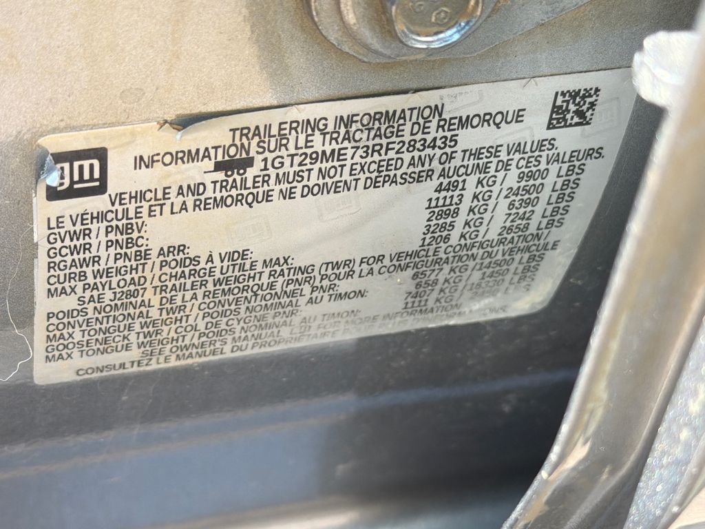 Used 2024 Gray GMC SLE image 33