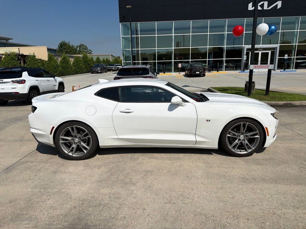 Used 2020 White Chevrolet 1LT image 4