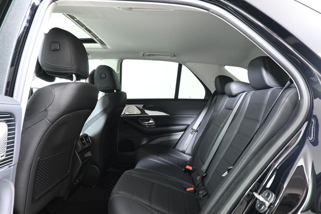 Thumbnail: 2026 Mercedes-Benz GLE - 27