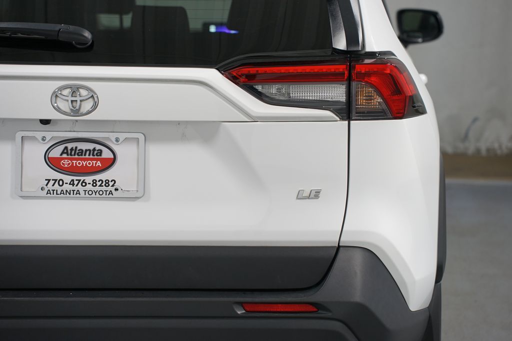 Thumbnail: 2024 Toyota RAV4 - 10