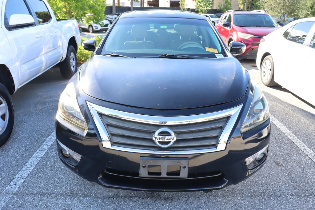 Thumbnail: 2013 Nissan Altima - 5