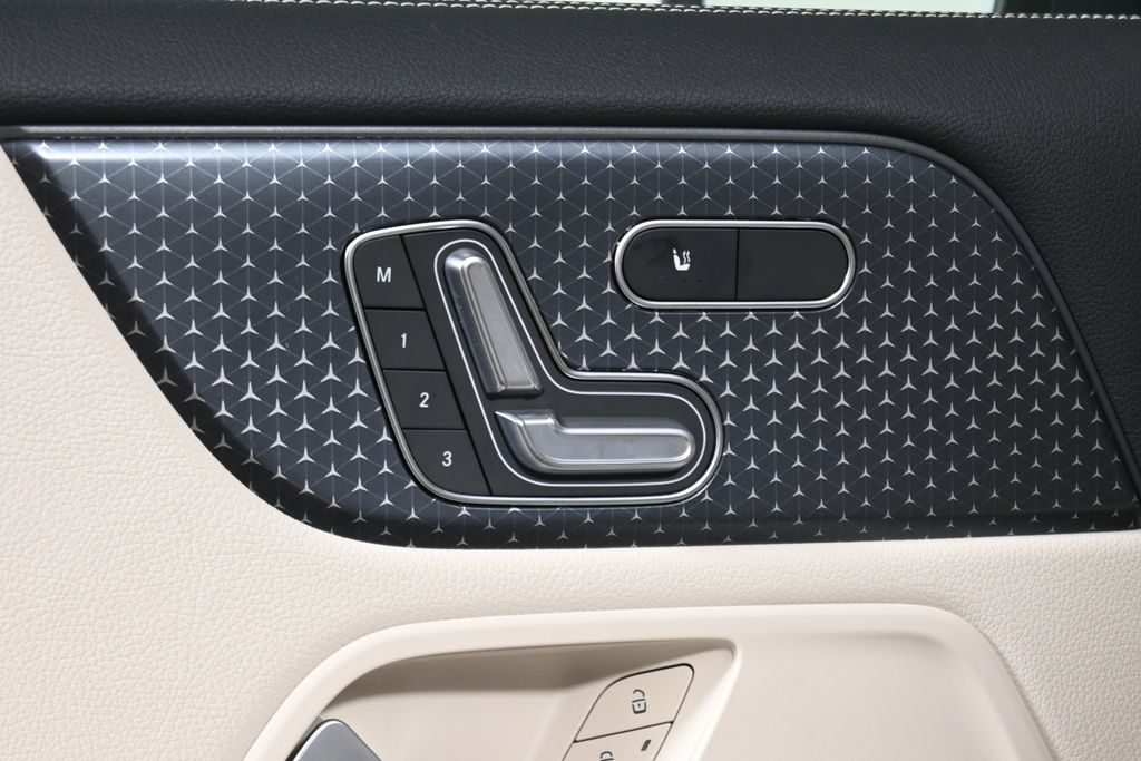 Thumbnail: 2026 Mercedes-Benz GLA - 30