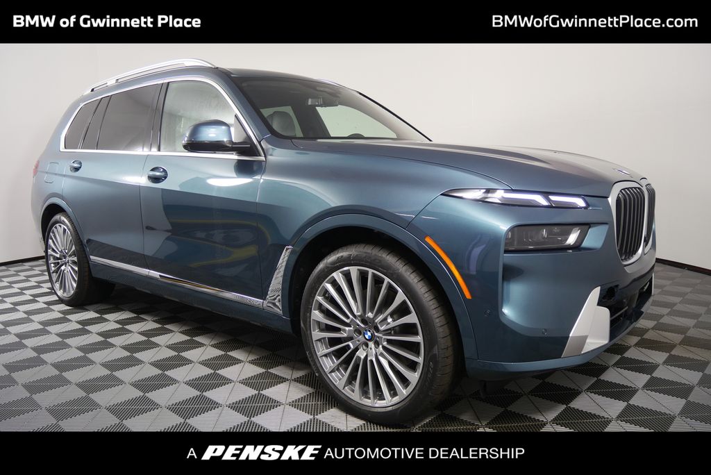 2026 BMW X7 xDrive40i Hero Image