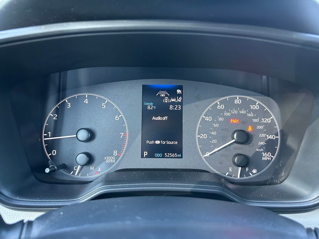 2023 Toyota Corolla LE 22