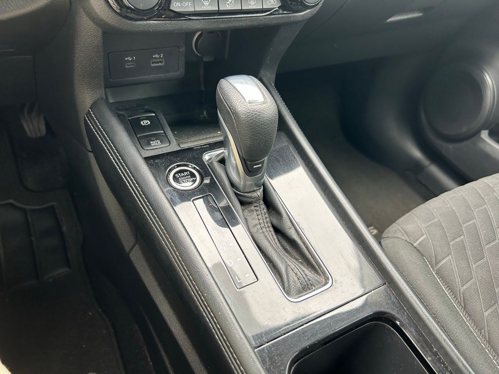 Thumbnail: 2021 Nissan Kicks - 25