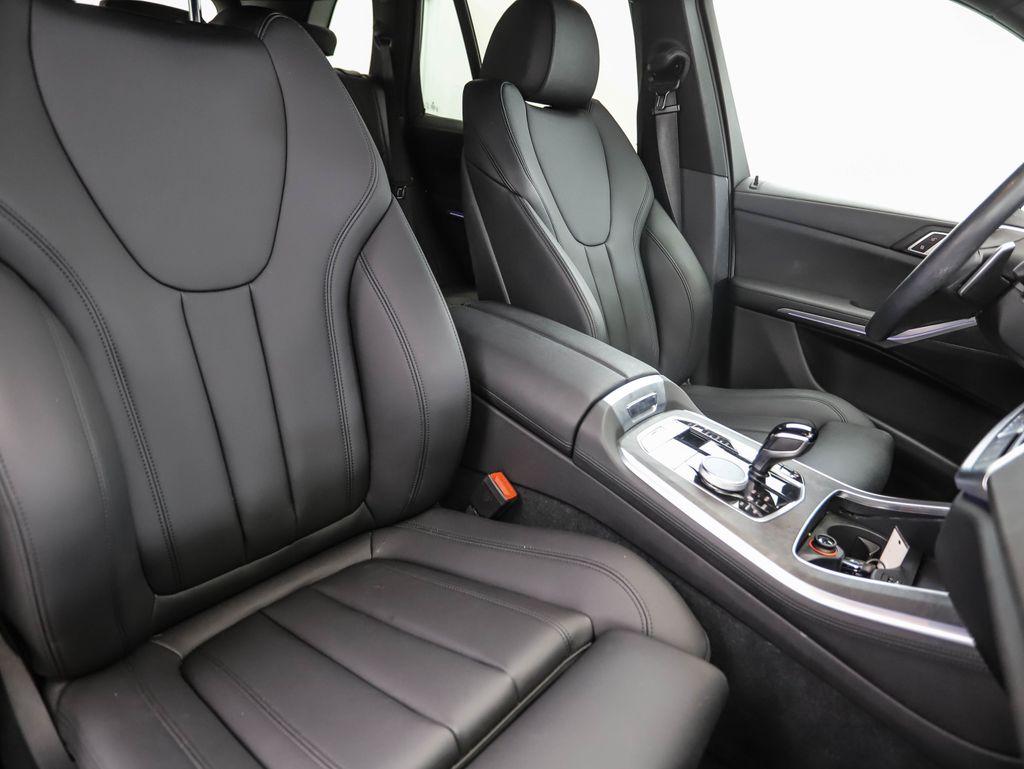 Thumbnail: 2022 BMW X5 - 31