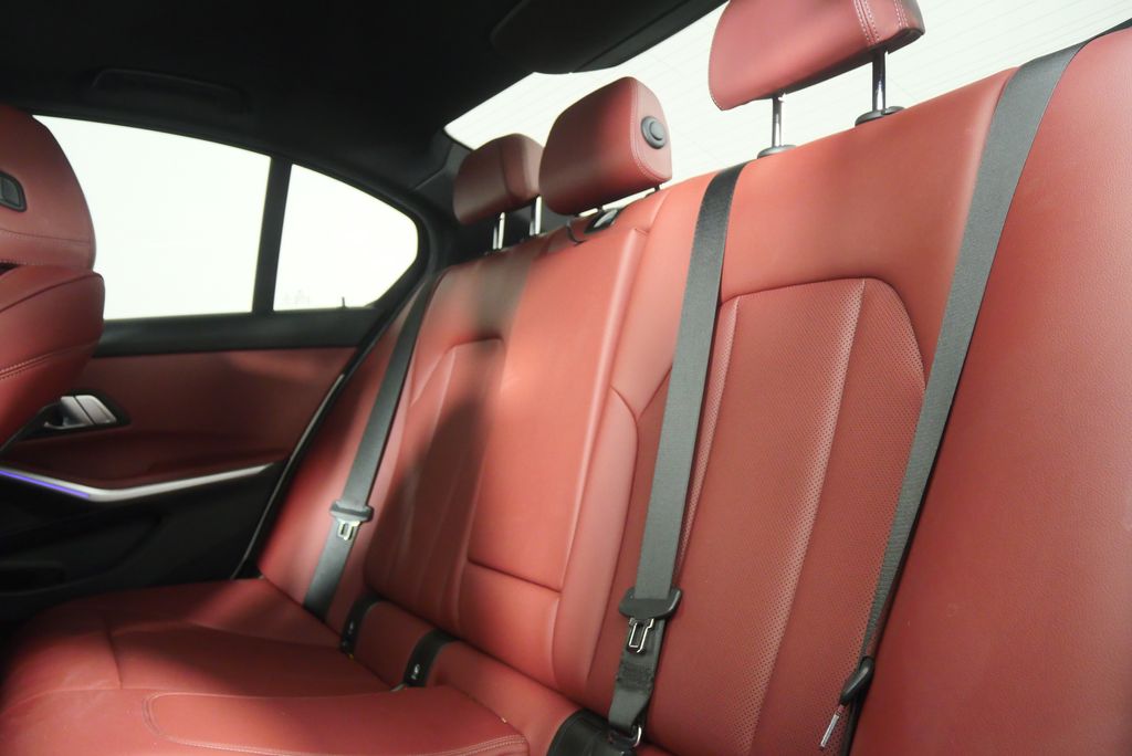 Thumbnail: 2022 BMW 3 Series - 14