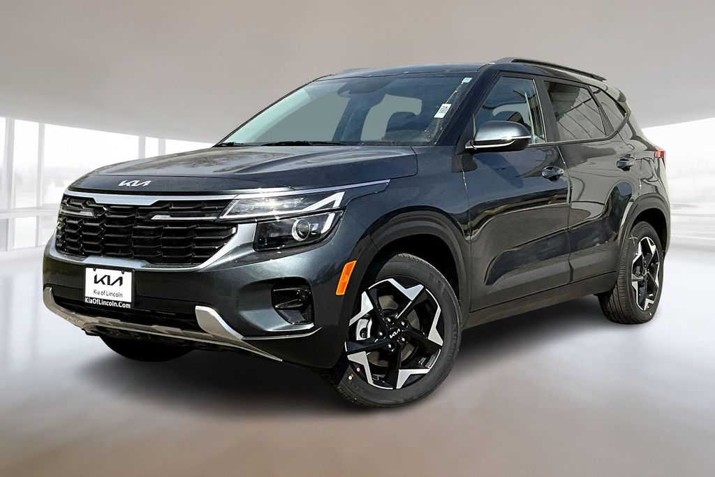 Gray 2026 Kia Seltos SUV / Crossover All-Wheel Drive Continuously Variable Transmission