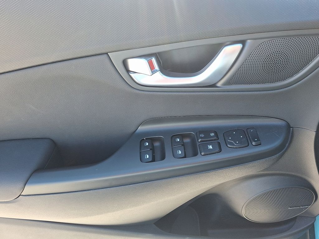 Thumbnail: 2022 Hyundai Kona - 14