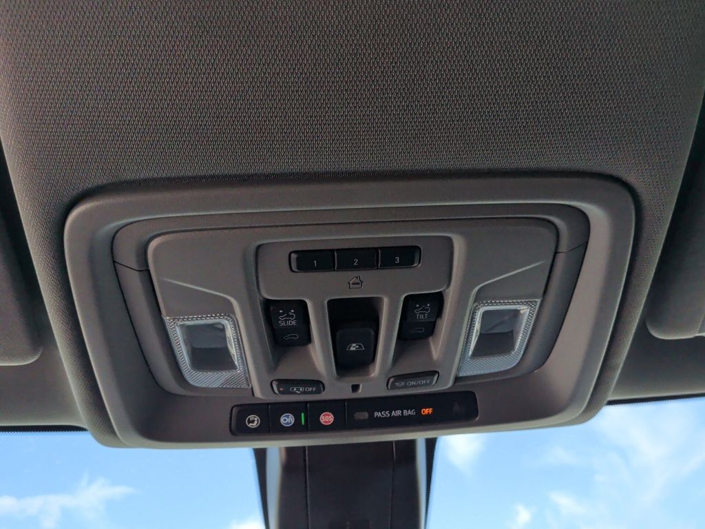 2022 GMC Sierra 2500HD Denali Black at AutoSavvy Houston Northwest