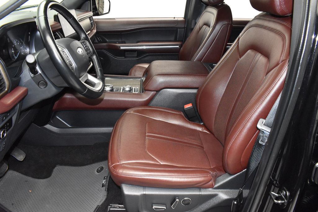 Thumbnail: 2023 Ford Expedition - 12