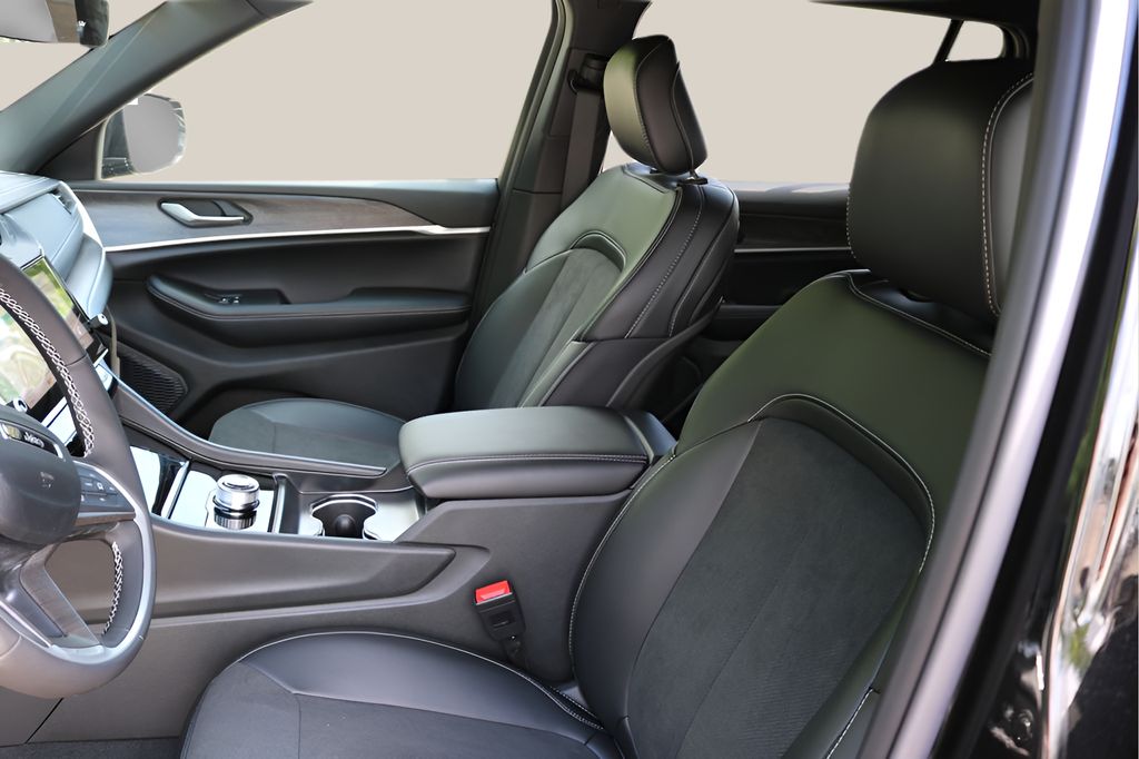 New 2026 Black Jeep Laredo Altitude image 12