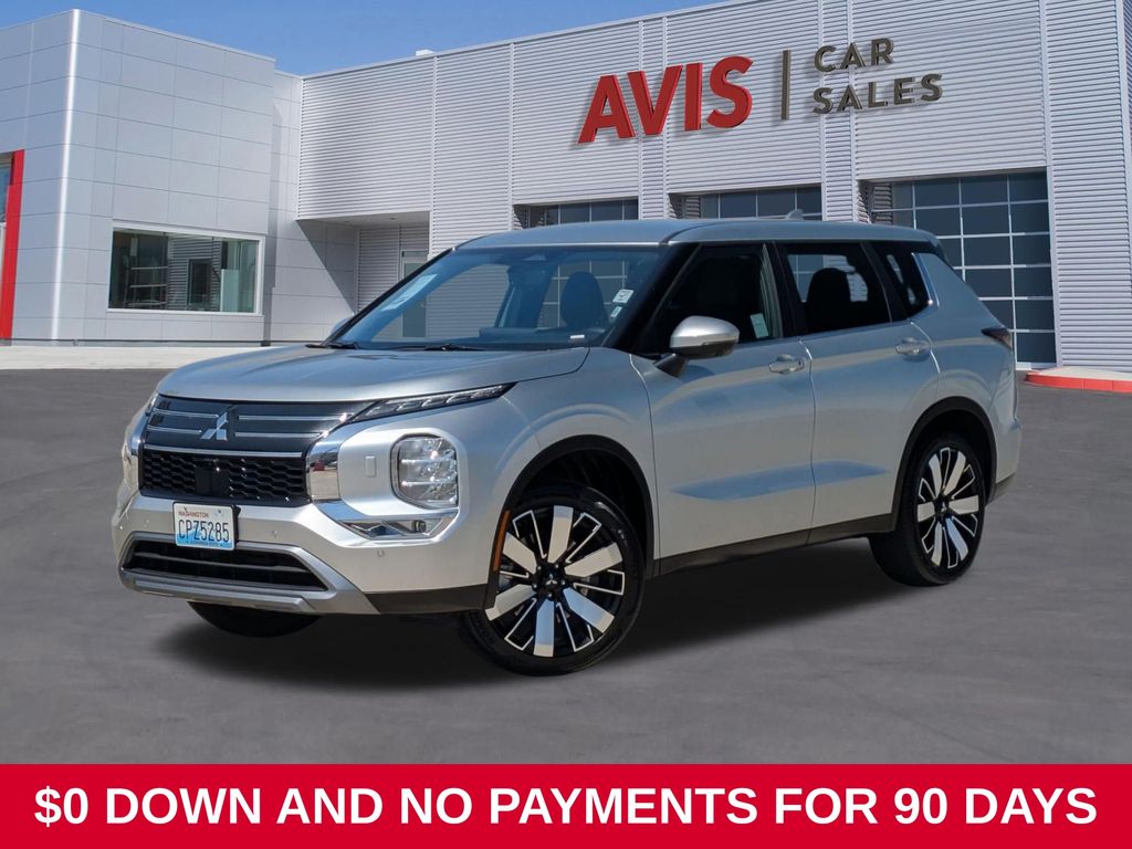 Silver 2025 Mitsubishi Outlander SUV / Crossover Front-Wheel Drive Continuously Variable Transmission