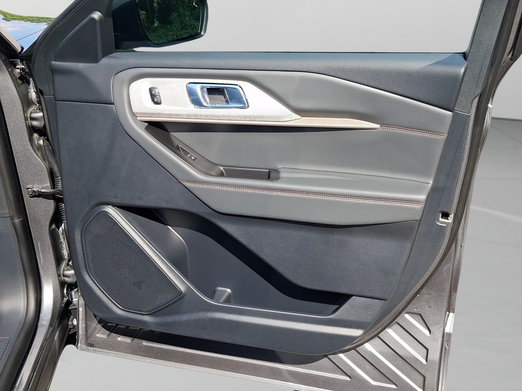 New 2026 Gray Ford Active image 25