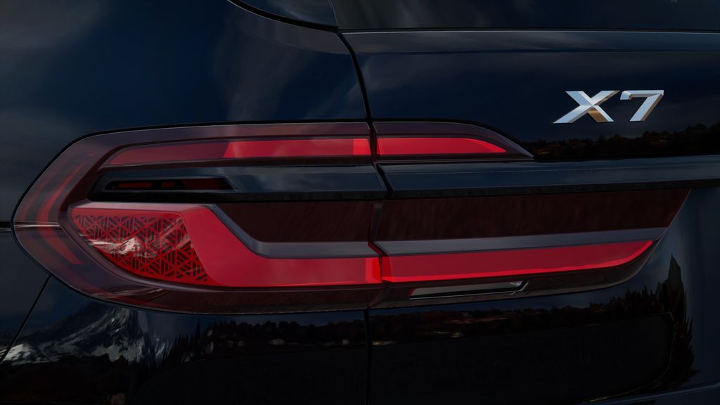 Thumbnail: 2026 BMW X7 - 8