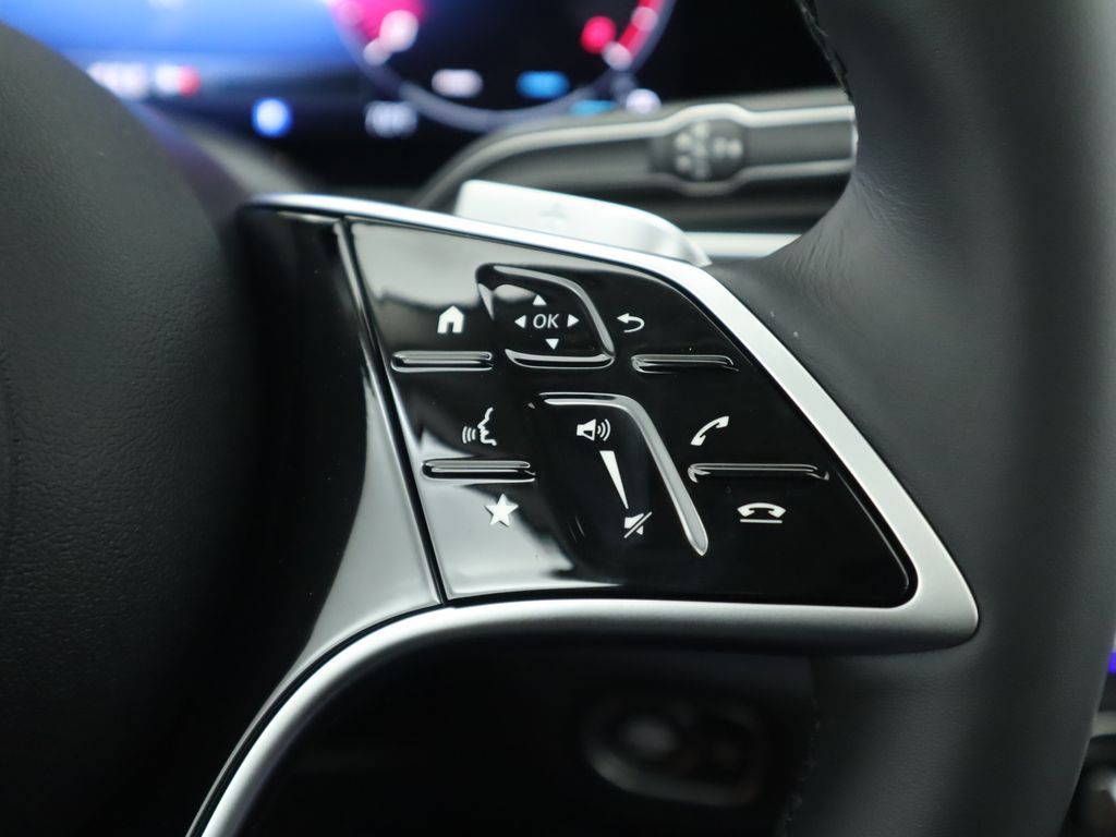 Thumbnail: 2026 Mercedes-Benz GLE - 13