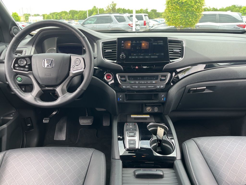 Thumbnail: 2023 Honda Passport - 17