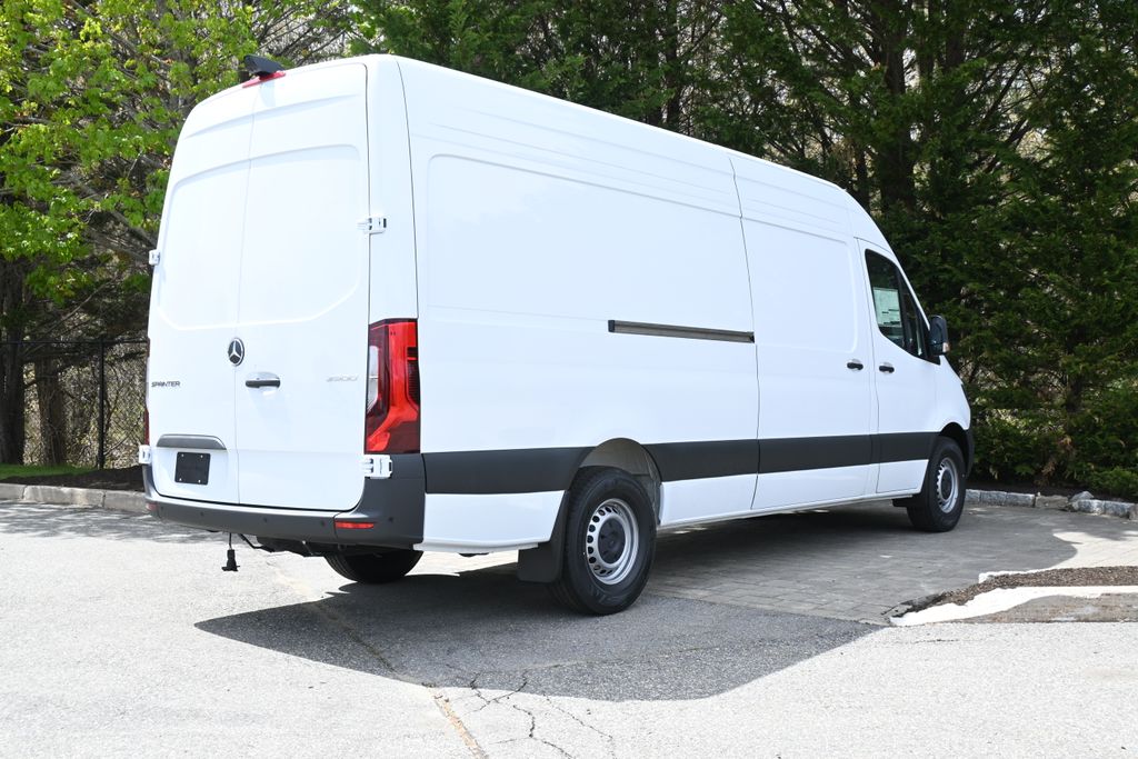 Thumbnail: 2026 Mercedes-Benz Sprinter - 6
