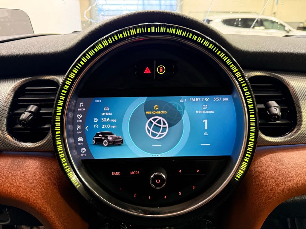 Thumbnail: 2023 MINI Cooper - 17