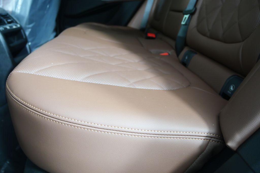 Thumbnail: 2026 BMW X5 - 15