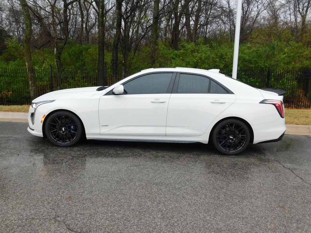 Thumbnail: 2022 Cadillac CT4 - 2