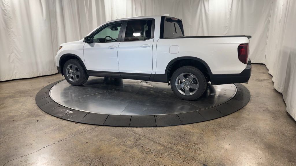 new 2025 Honda Ridgeline car, priced at $47,285