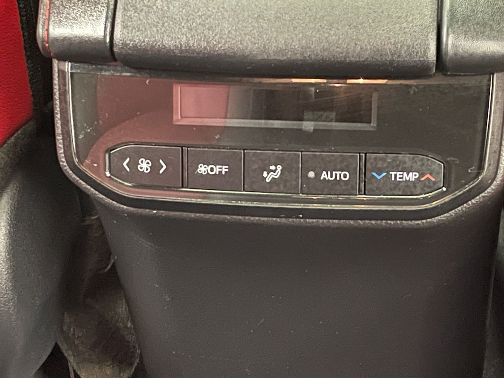 2024 Toyota Highlander XSE 26