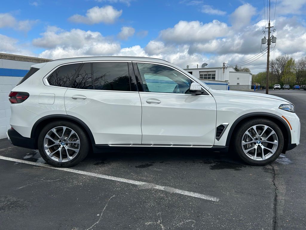 2024 BMW X5 xDrive50e 6
