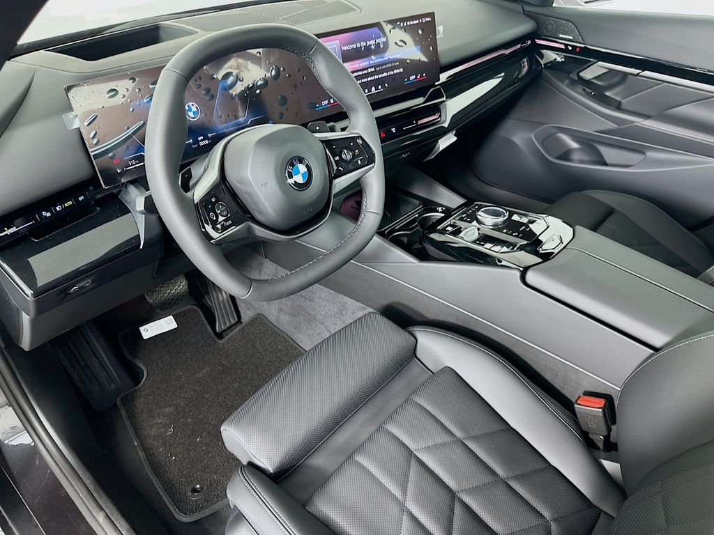 2025 BMW 5 Series 530i 9