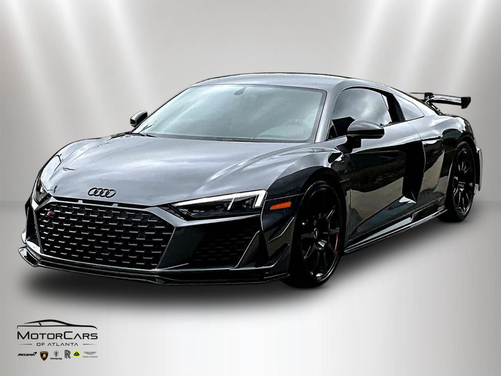 Daytona Gray Pearl Effect 2023 Audi R8 V10 GT Coupe RWD Coupe Rear-Wheel Drive 7-Speed Automatic