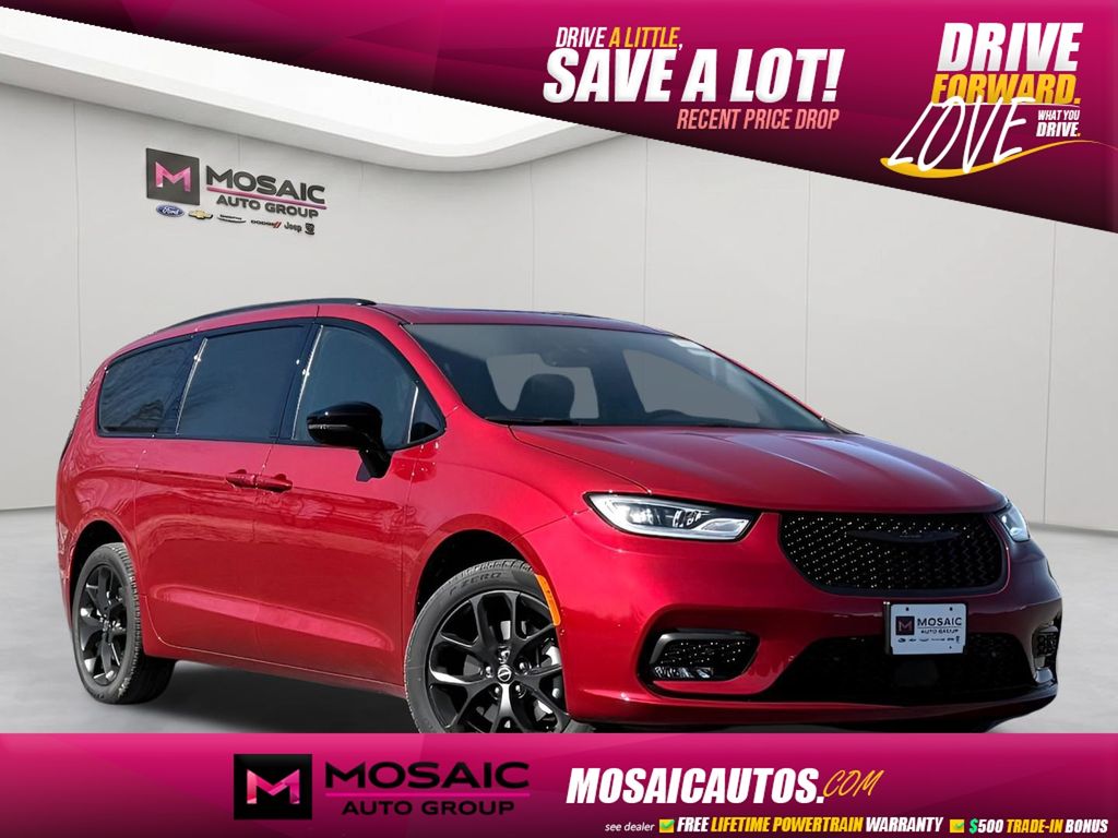 New 2026 Chrysler Pacifica Select Vans