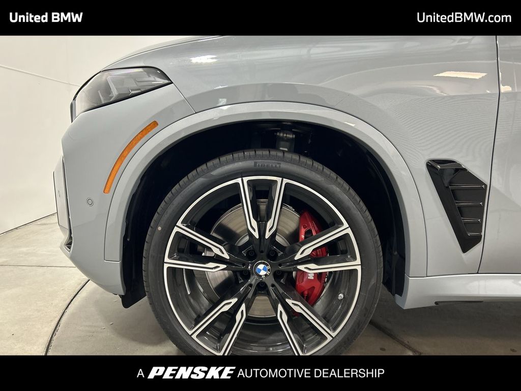 2026 BMW X5 M60i 10