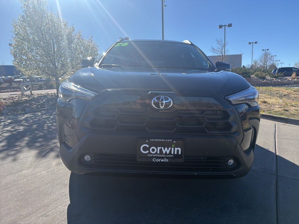 View vehicle photo 2