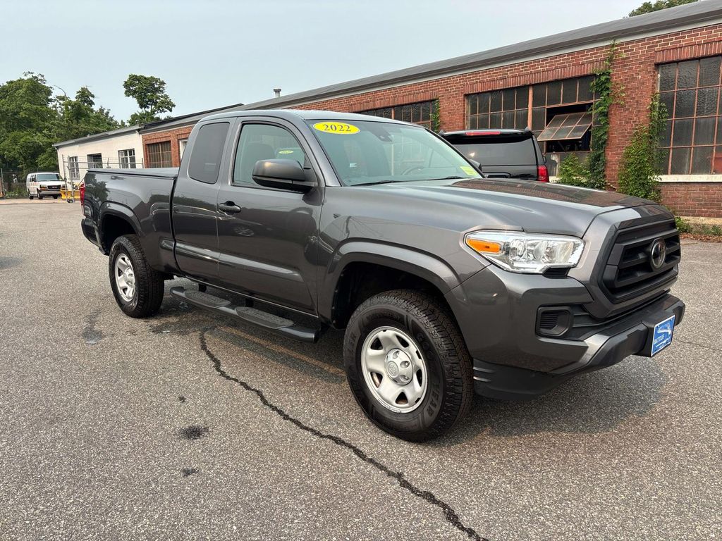 Midnight Black Metallic 2022 Toyota Tacoma Pickup Truck Four-Wheel Drive 6-Speed Automatic