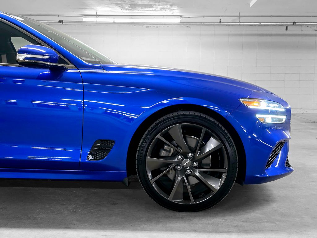 2023 Genesis G70 2.0T 18