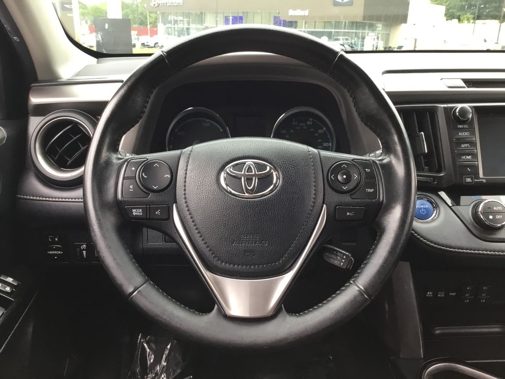 Thumbnail: 2017 Toyota RAV4 - 16
